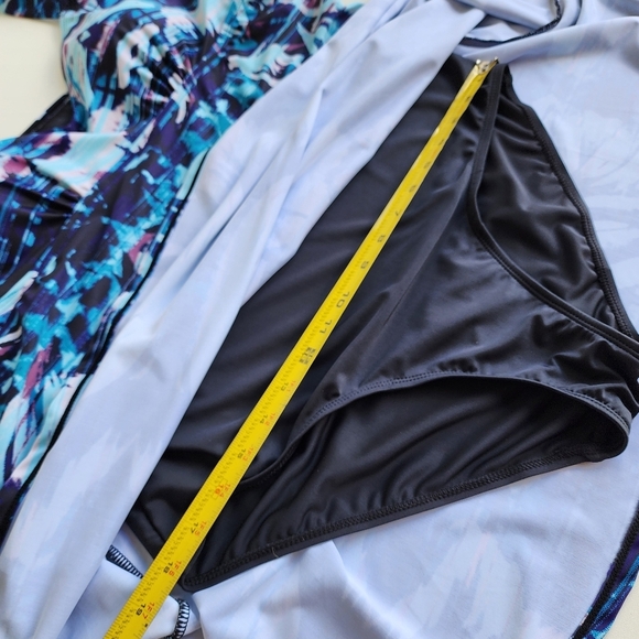 $60 NWT Noon 1 Piece Swim Skirted Bathing Suit Blue White Floral size 18 - Picture 13 of 16